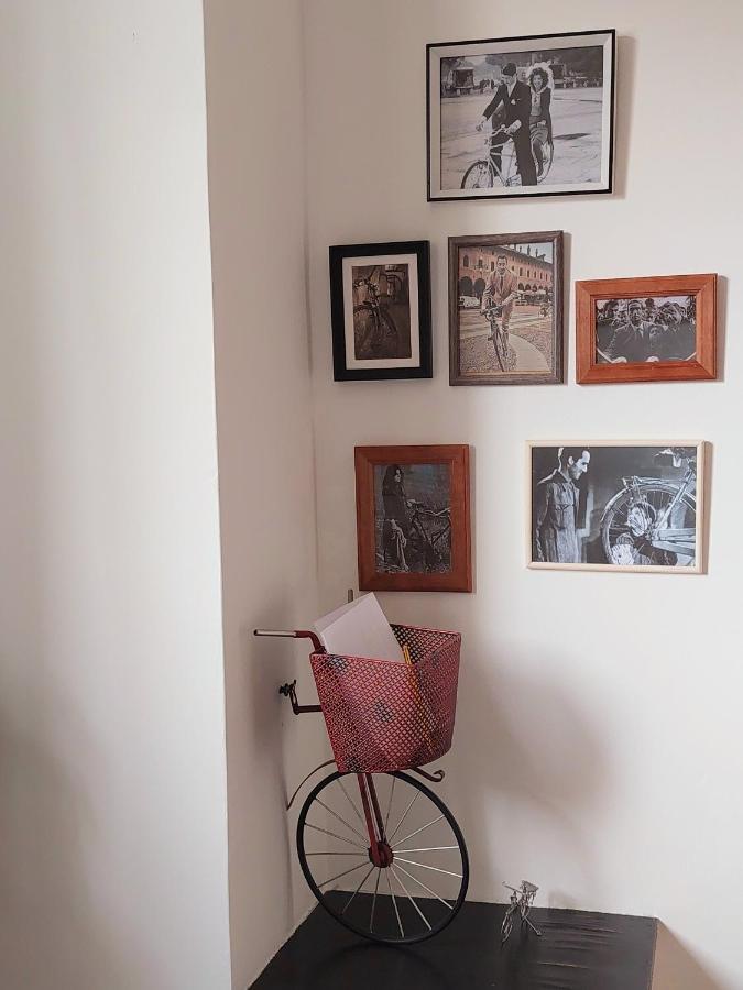 Trastevere In Bike - Con Wi-Fi E Ac Рим Экстерьер фото